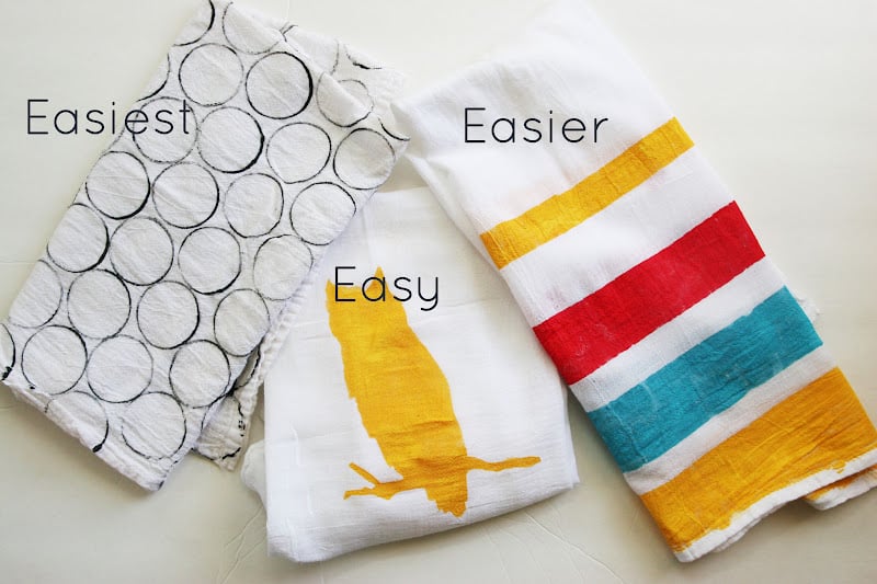 For a super easy kitchen craft, paint your own dish towels! The possibilities are endless with this easy project.