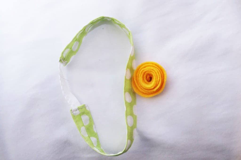My favorite DIY headband to make for baby girls! SO adorable and easy to whip up in a minute!