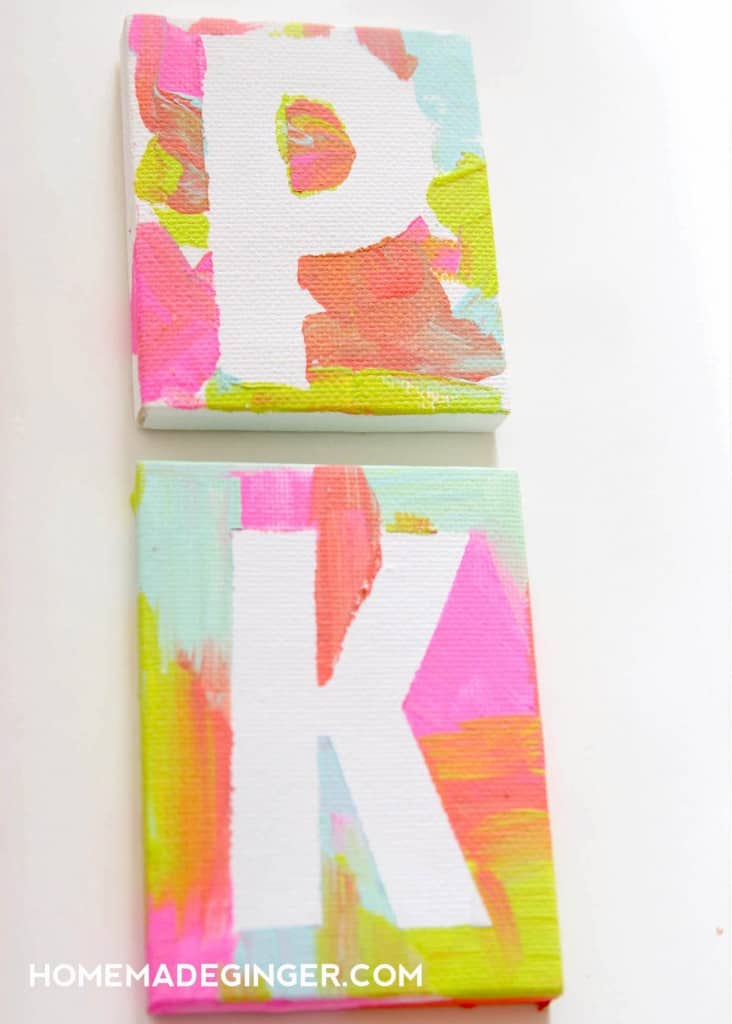 If you need some kids art ideas, make these mini canvas magnets! This is such a fun and easy art project for kids of all ages!