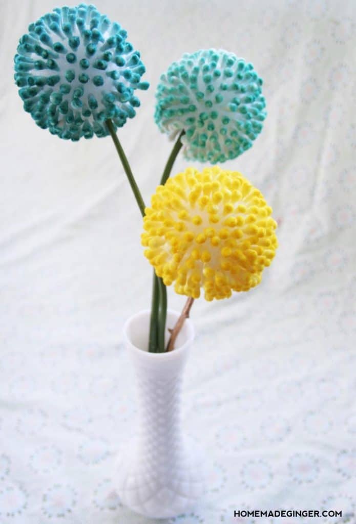 These are the most mind blowing and genius q-tip crafts around! These kid crafts using q-tips are simply amazing!!